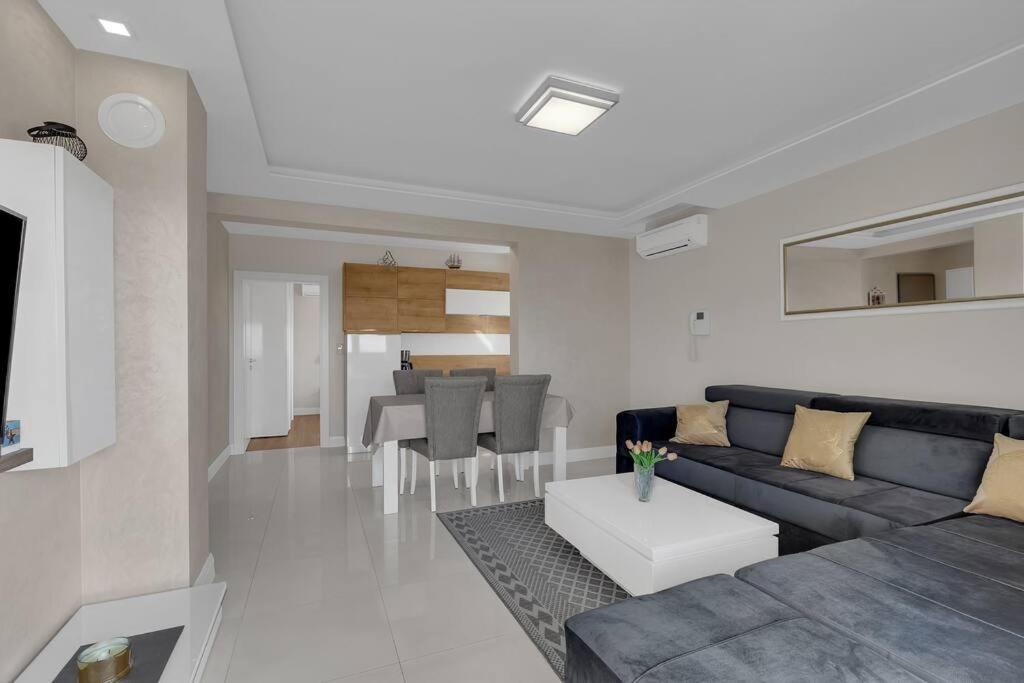 Apartment Hrvoje -Nur 50M Bis Zum Meer - Makarska Exklusiv Promajna Exterior foto