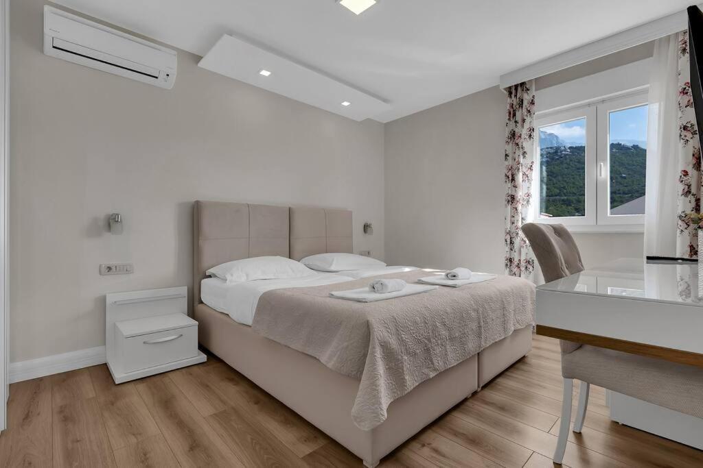 Apartment Hrvoje -Nur 50M Bis Zum Meer - Makarska Exklusiv Promajna Exterior foto
